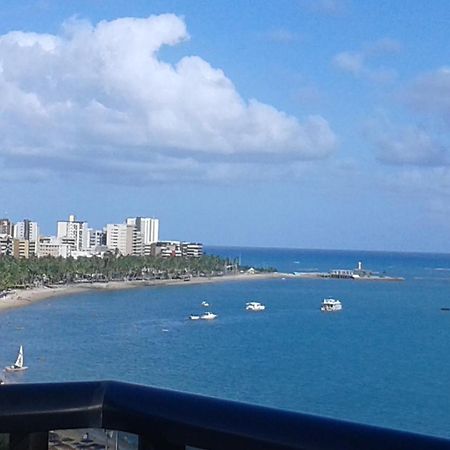 APART NO EDIF NEO BEIRA MAR DE PAJUCARA fica na Rua Julio Plech Filho 60 CONSUMO ELETRICO É PAGO NO CKECK-OUT Maceió Exterior foto